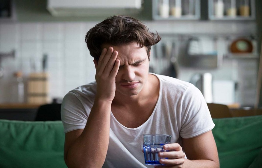 Some of the Common Alcohol Withdrawal Symptoms and Detoxing Alone – Is it Risky?